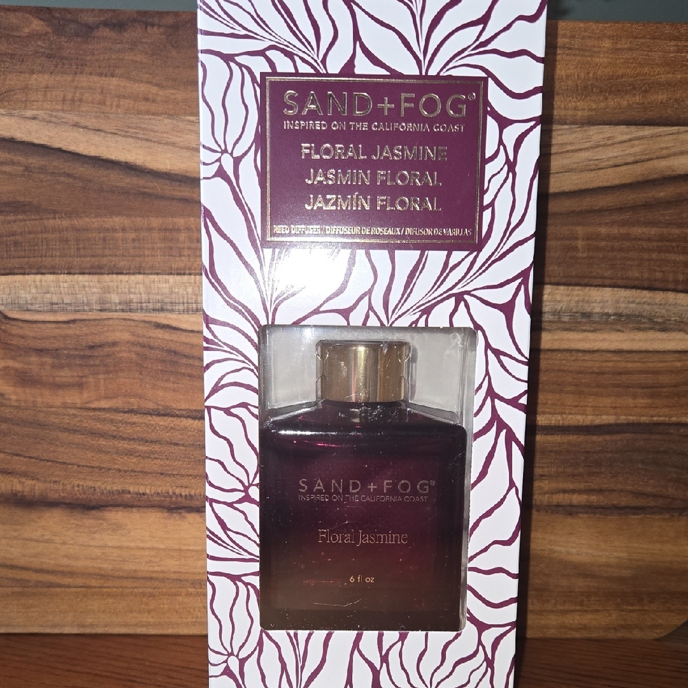 SAND + FOG Floral Jasmine Reed Diffuser